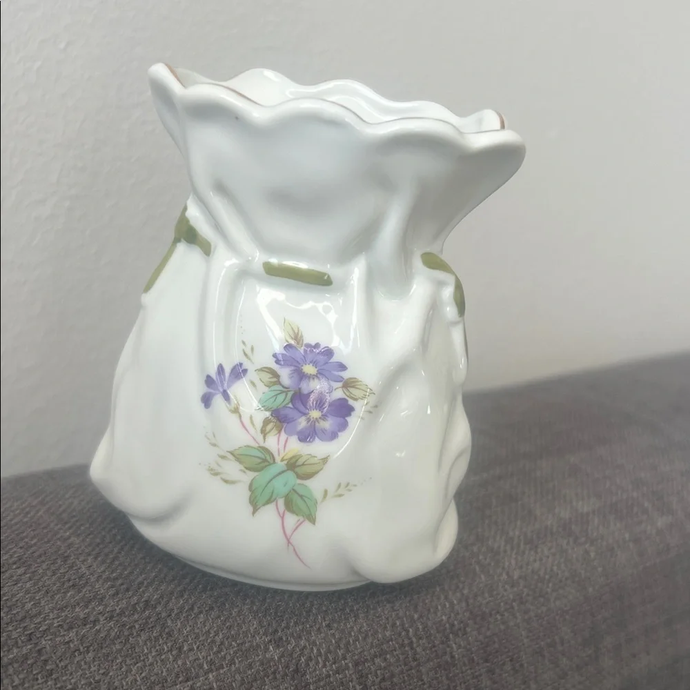 Lefton purse vase  White Purple violets Vase Japan style # 03733 collectible
